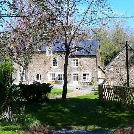 Le Manoir Des Haies Konukevi Les Champs-Géraux