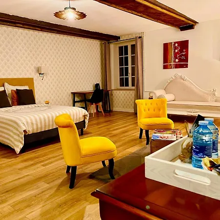 Le Manoir Des Haies Konukevi Les Champs-Géraux