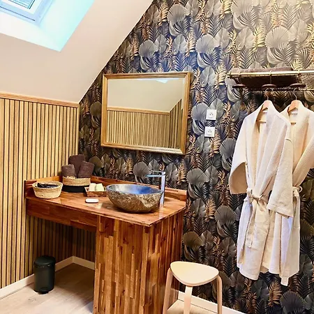 Le Manoir Des Haies Konukevi